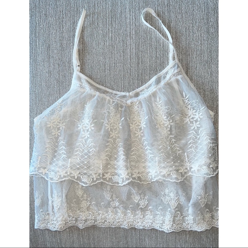 •AE• Lace Flounce Top